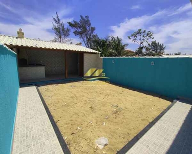 Linda casa pronta para morar com 2 quartos e área gourmet em Unamar - Cabo Frio - RJ