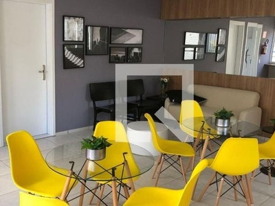 APARTAMENTO no 10º andar mobiliado com 2 dormitórios