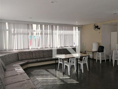 APARTAMENTO no 4º andar mobiliado com 2 dormitórios e 2 garagens