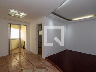 APARTAMENTO no 5º andar com 2 dormitórios e 1 garagem