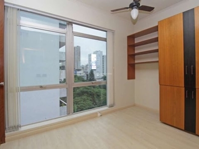 Sala comercial à venda na quintino bocaiuva, 655, floresta, porto alegre, 33 m2 por r$ 145.000