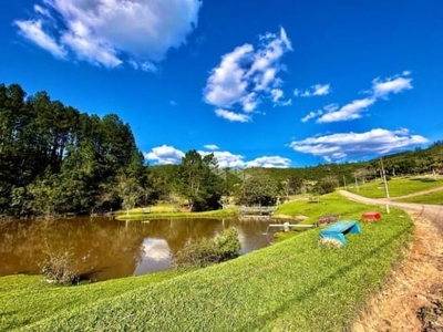 Terreno de 1.000 m2 em condomínio county village, com piscina, lago para pesca, cavalo, quadra esporte / localizado em lomba grande - novo hamburgo