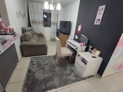 Apartamento em Costeira, Araucária/PR de 46m² 2 quartos à venda por R$ 164.000,00