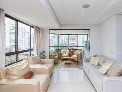 Apartamento em Moema, São Paulo/SP de 220m² 4 quartos à venda por R$ 2.649.000,00