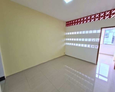 Apartamento no Condomínio do Edifício Alzira com 1 dorm e 30m, Santa Teresa - Rio de Janei