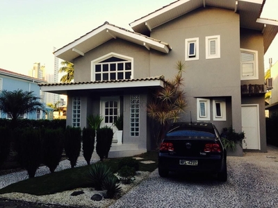 Casa em Barra, Balneário Camboriú/SC de 220m² 3 quartos à venda por R$ 3.399.000,00