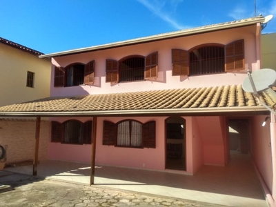 Casa em Casa Grande, Rio das Ostras/RJ de 175m² 5 quartos à venda por R$ 594.000,00