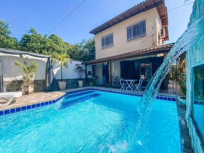 Casa em Itaipu, Niterói/RJ de 130m² 3 quartos à venda por R$ 689.000,00
