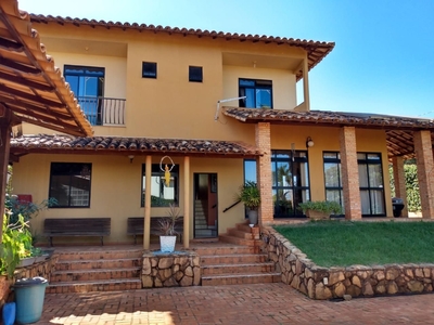 Casa em Joá, Lagoa Santa/MG de 215m² 3 quartos à venda por R$ 898.999,99