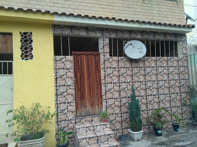Casa em Raul Veiga, São Gonçalo/RJ de 85m² 2 quartos à venda por R$ 159.000,00
