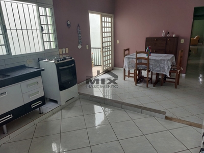 Casa em Taboão, Diadema/SP de 215m² 2 quartos à venda por R$ 594.000,00