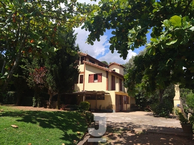 Chácara em Chácara San Martin I, Itatiba/SP de 220m² 4 quartos à venda por R$ 639.000,00