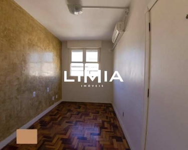 Excelente apartamento de 02 dormitórios reformado, com vaga de garagem, esquina com Assis