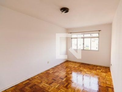 APARTAMENTO no 9º andar com 2 dormitórios e 1 garagem