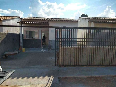 Casa com 2 quartos à venda no bairro Sobradinho, 200m²