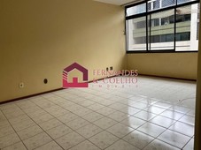 Apartamento à venda com 3 quartos na Asa Sul, Brasília