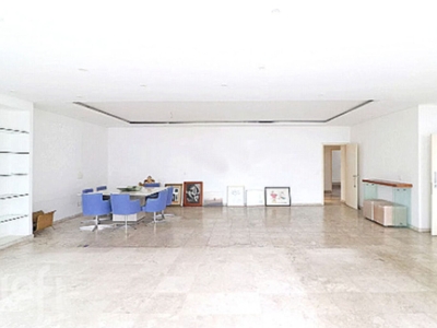 Apartamento à venda em Higienópolis com 259 m², 3 quartos, 1 suíte, 2 vagas