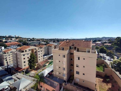 Apartamento com 3 quartos para alugar no bairro Venda Nova, 150m²