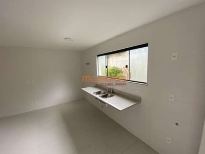 Casa em condomínio fechado com 3 quartos para alugar na Rua Manhuaçu, Vargem Grande, Rio de Janeiro, 200 m2 por R$ 3.800