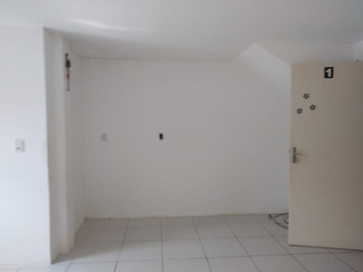 Kitnet Em Varjota, Fortaleza/ce De 30m² 1 Quartos Para Locação R$ 700,00/mes