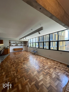 Apartamento à venda em Itaim Bibi com 147 m², 2 quartos, 1 suíte, 1 vaga