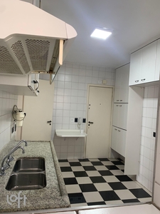 Apartamento à venda em Itaim Bibi com 98 m², 2 quartos, 1 vaga