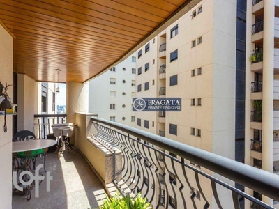 Apartamento à venda em Jardim América com 156 m², 3 quartos, 3 suítes, 3 vagas