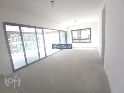 Apartamento à venda em Pinheiros com 174 m², 4 quartos, 2 suítes, 2 vagas