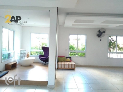 Apartamento à venda em Vila Sônia com 80 m², 2 quartos, 1 suíte, 1 vaga