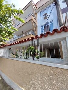 Apartamento em Vila Valqueire, Rio de Janeiro/RJ de 110m² 3 quartos à venda por R$ 389.000,00