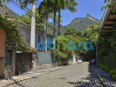 Casa em Cosme Velho, Rio de Janeiro/RJ de 750m² 4 quartos à venda por R$ 3.999.000,00