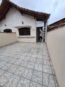Casa em Vila Mirim, Praia Grande/SP de 65m² 2 quartos para locação R$ 1.800,00/mes