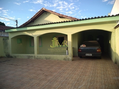 Casa em Vila Nunes, Lorena/SP de 300m² 3 quartos à venda por R$ 339.000,00