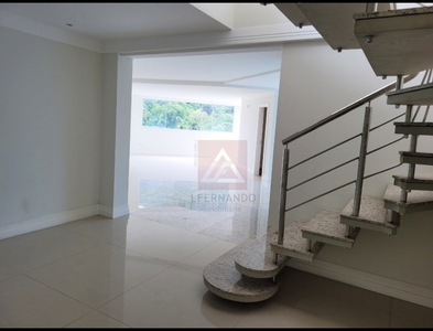 Apartamento no Bairro Itoupava Seca em Blumenau com 4 Dormitórios (4 suítes) e 386 m²