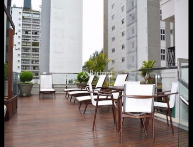 Apartamento no Bairro Ponta Aguda em Blumenau com 4 Dormitórios (4 suítes) e 350 m²