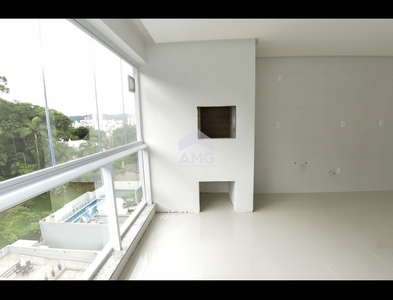 Apartamento no Bairro Vila Nova em Blumenau com 3 Dormitórios (3 suítes) e 96.55 m²