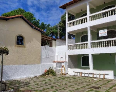 Aluga casa 3 pavimentos/ 3 quartos no Gravatá, Saquarema, Praça Capela São Sebastião