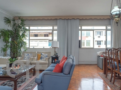 Apartamento à venda em Copacabana com 182 m², 4 quartos, 2 suítes, 1 vaga