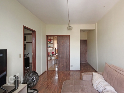 Apartamento à venda em Serra com 70 m², 3 quartos, 1 vaga