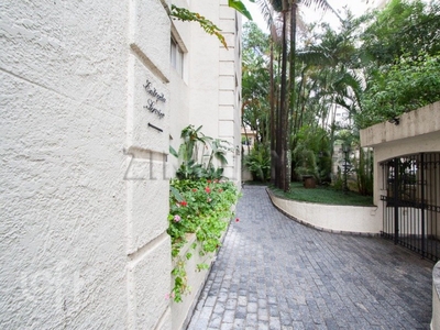 Apartamento à venda em Vila Madalena com 232 m², 4 quartos, 2 suítes, 3 vagas