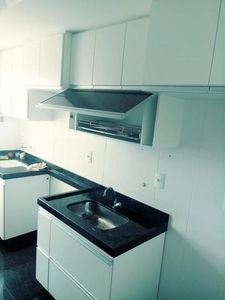 Apartamento com 2 Quartos e 2 banheiros à Venda, 73 m² por R$ 270.000