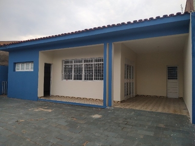 Casa Boa Esperança, ótima localização