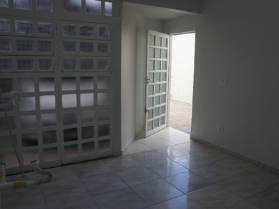 Kitnet com 1 dormitório para alugar, 45 m² por R$ 750,00/mês - Novo Mundo - Curitiba/PR