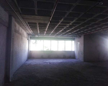 Sala comercial 213m2 no Itaigara