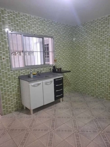 Sobrado com 3 Quartos e 3 banheiros para Alugar, 231 m² por R$ 1.400/Mês