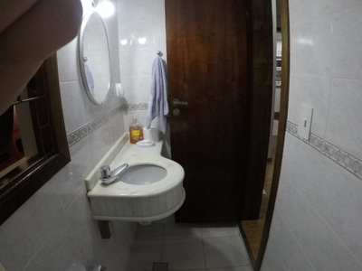 Sobrado triplex em Santa felicidade