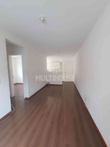 Apartamento com 2 quartos para alugar no bairro Planalto, 50m²