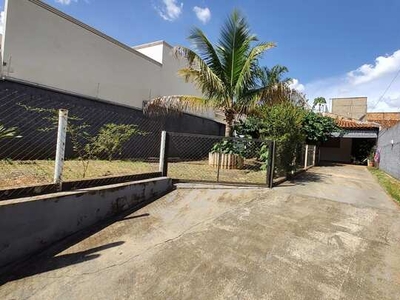 Casa a Venda com 3 quartos em Residencial Cambui, Araraquara/SP