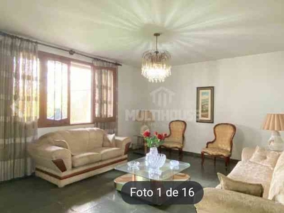 Casa com 4 quartos à venda no bairro São José, 277m²