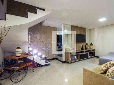 Casa com 3 quartos à venda no bairro Flamengo, 125m²